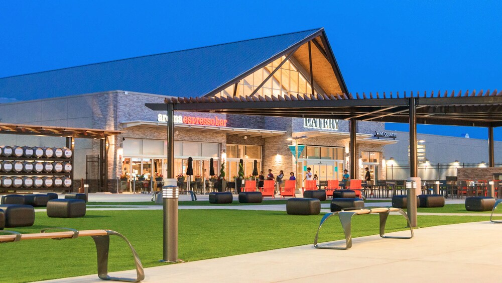 Staybridge Suites Niagaraonthelake, an IHG Hotel in NiagaraontheLake Best Rates & Deals