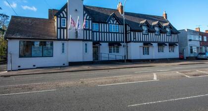 Abbey Hotel by Trivelles