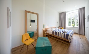 Premium bedding, minibar, in-room safe, individually furnished