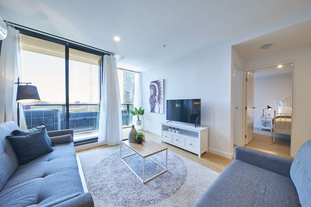 Jacinta By The Yarra – Rejuvenate Stays