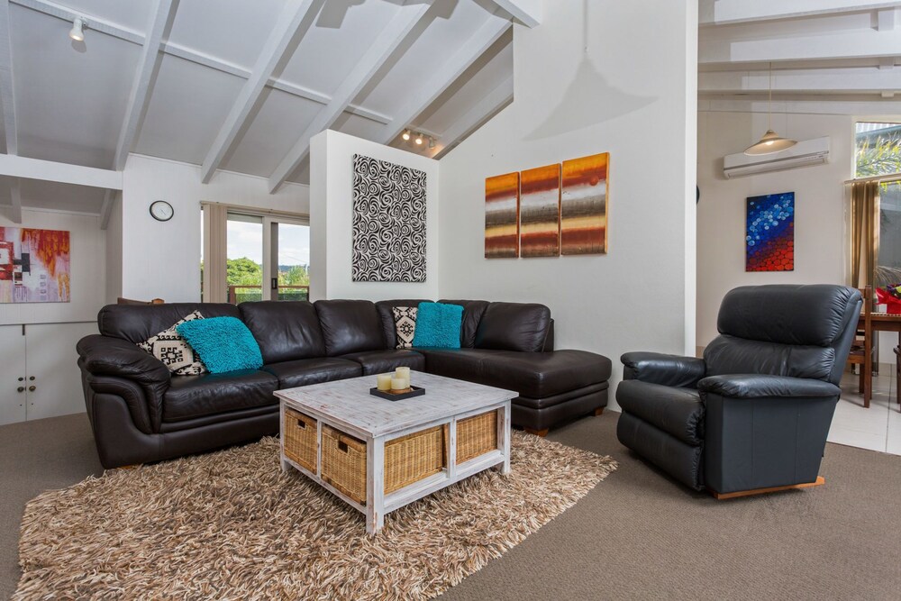 Ocean’s 30 – Ultimate Beach Frontage