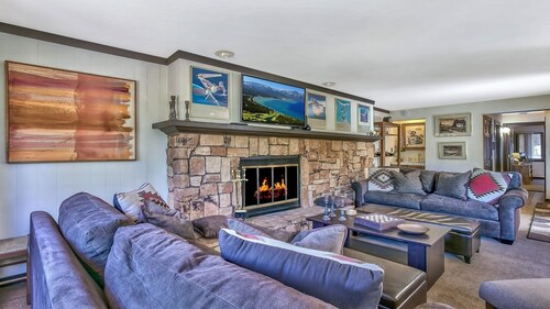 squaw valley ski resort condo rentals