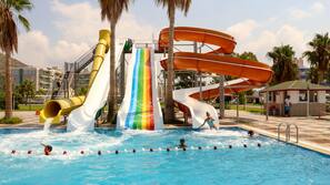 Toboggan aquatique
