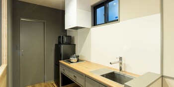 Trip Pod Haruyoshi Machiya Deals Reviews Fukuoka Jpn - 