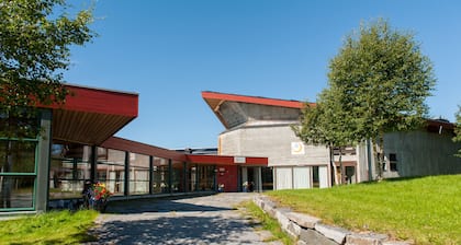 Raulandsakademiet og Vandrerhjem
