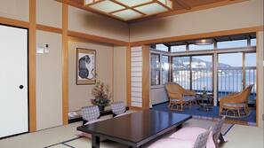 In-room safe, desk, free WiFi, wheelchair access