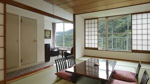 In-room safe, desk, free WiFi, wheelchair access