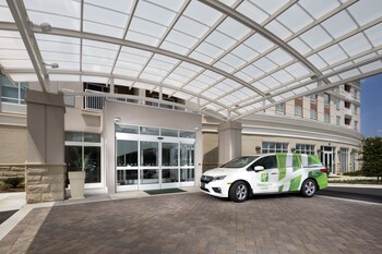 Holiday Inn Hotel and Suites Arden - Asheville Airport