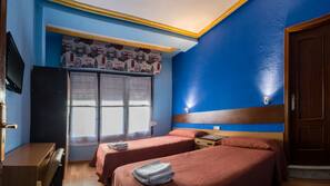 10 dormitorios, wifi gratis, ropa de cama