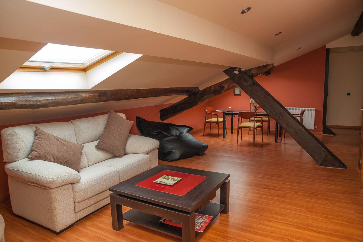 ベハルの中心にある本物の屋根裏部屋 口コミ 部屋写真 料金 お得情報 エクスペディア