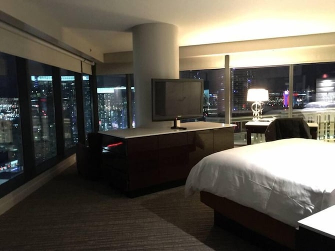 Hotels In Vegas With 4 Bedroom Suites