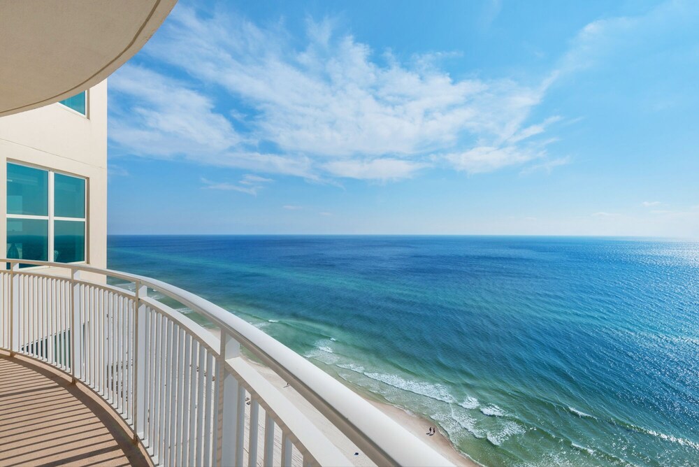 1901 - 3 bedrooms 3 bathrooms. Living Room and Master Bedroom Face the Gulf!