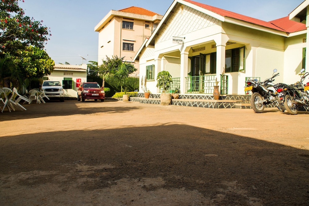 Hilltop Annex Hotel in Arua, Uganda