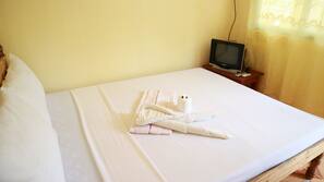 Desk, iron/ironing board, free WiFi, linens