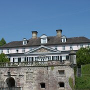 Hotels Near The Haze Cave In Bad Pyrmont From 48 Ebookers Com