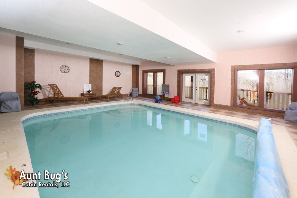 3 Bedroom Private Indoor Swimming Pool Cabin With Home Theater And