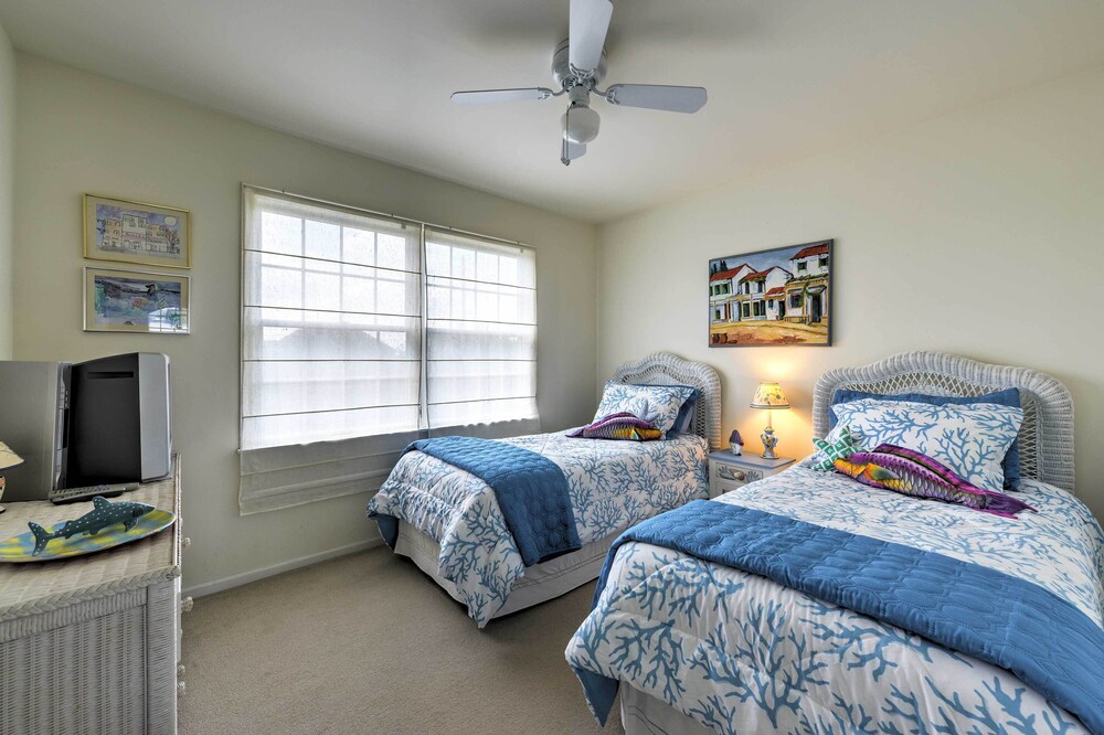 Cozy Mantoloking home in private beach association Deals & Reviews