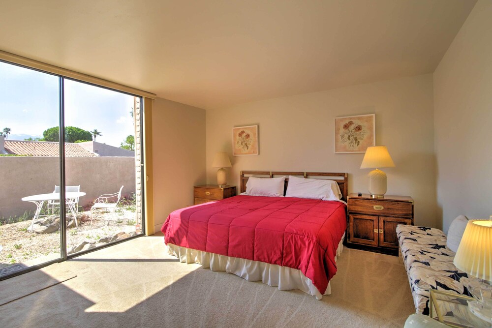 Indian Wells Desert Paradise w/ Mtn View + Patio! Indian Wells Vrbo