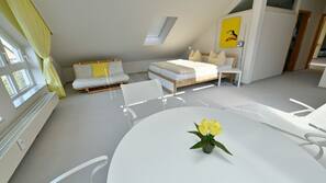 3 chambres, fer et planche à repasser, lits bébé, Wi-Fi