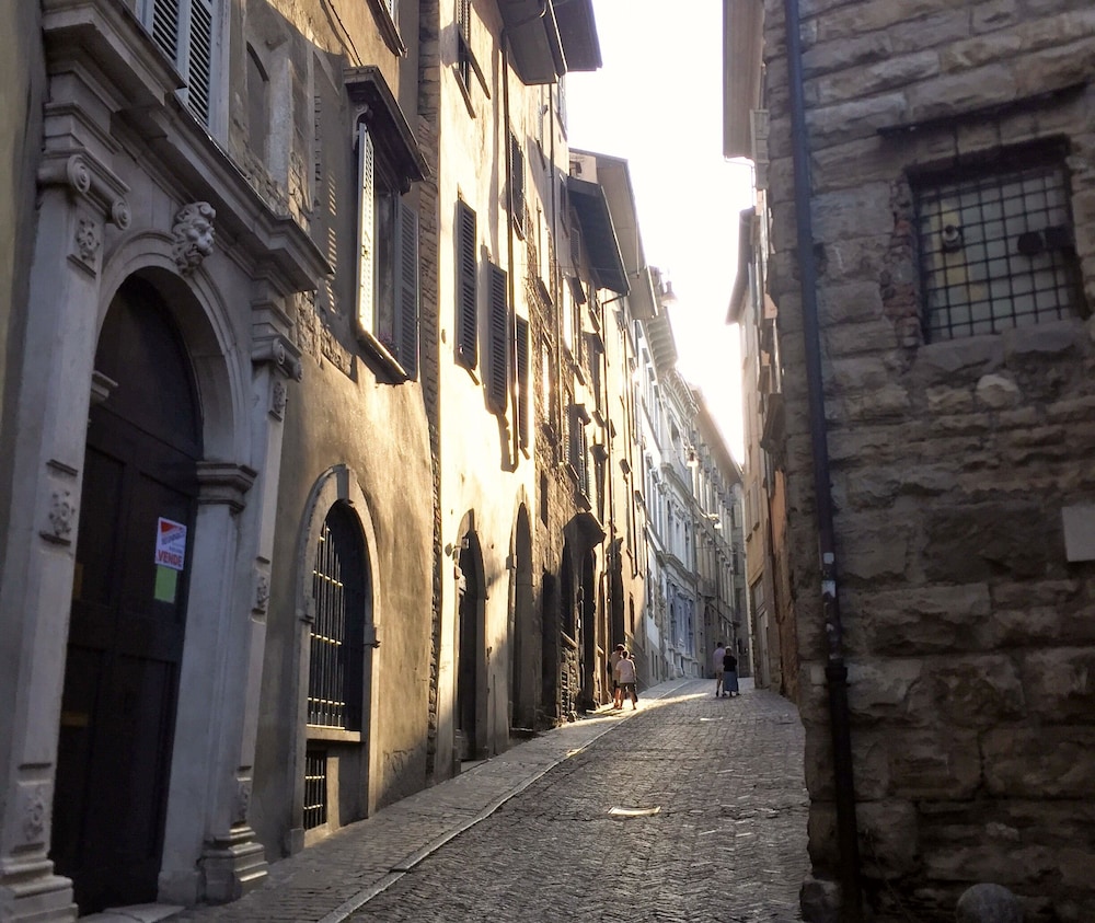 Appartamento nel cuore di Città Alta Bergamo - Bergamo | Vrbo, image size:1000x843