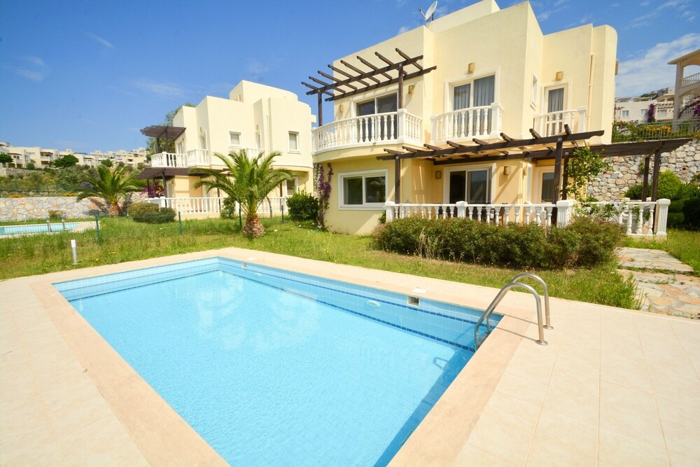 A9 Bodrum Flamingo 3 Bedroom Triplex Villa With Private Pool