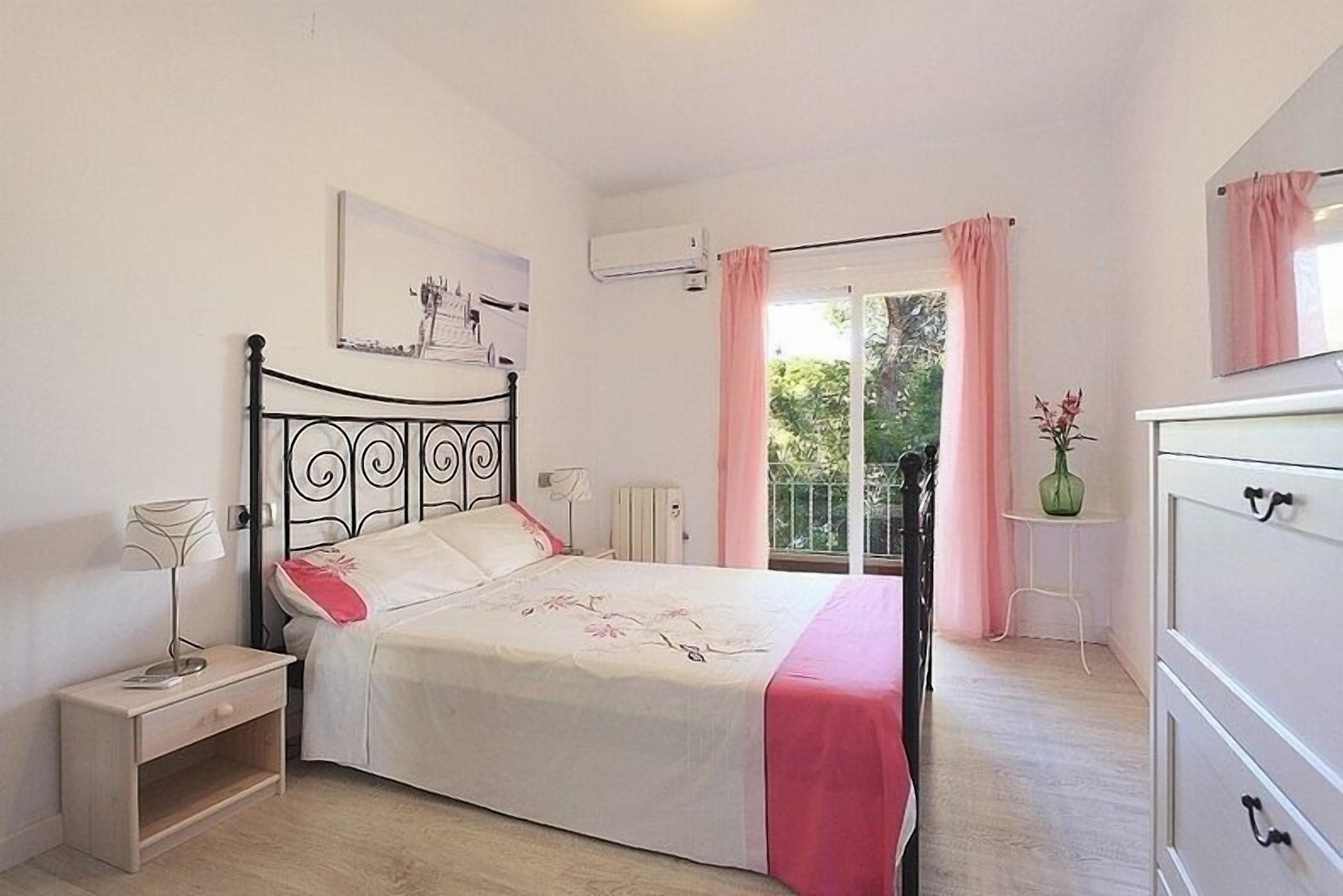 Portals Nous,que Seraluxury Seaview Villa, Private Pool ,extensive Sun Terraces, in Calvia in Calvia, Spain