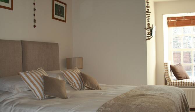 Download Coastal Stone Cottage Near Bamburgh And Budle Bay Short Walk To Desktop Wallpaper Wallpaper Coastal Stone Cottage Near Bamburgh And Budle Bay Short Walk To Free