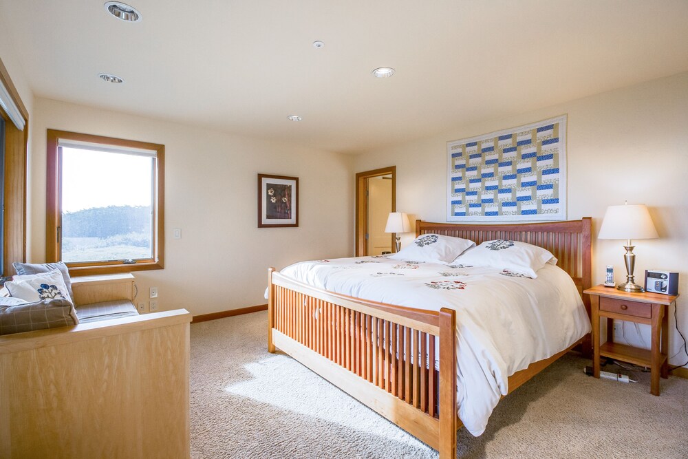 OceanView Home Near Pebble Beach with Private Hot Tub, Shared Pool