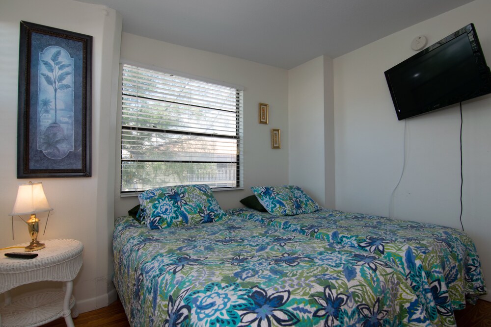 Crows Nest Rustic Gulf Front 3/2 Elevated Cottage With Amazing Gulf