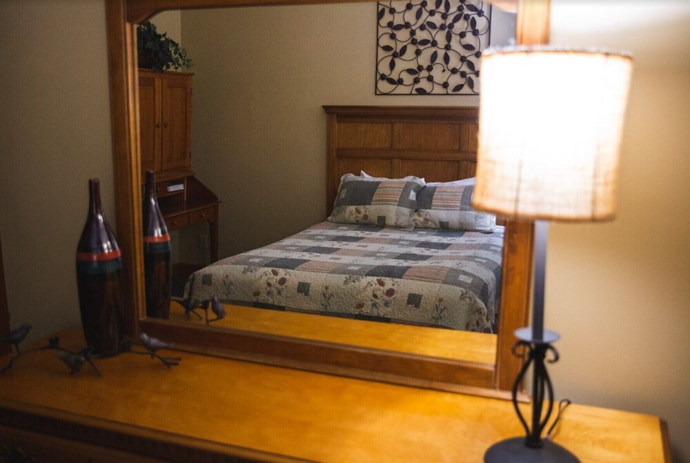 Fireside Lodge - Hocking Hills: Deals & Reviews (Logan, USA) | Wotif