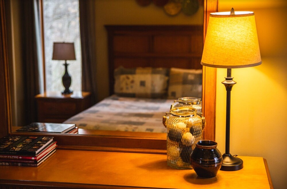 Fireside Lodge - Hocking Hills: Deals & Reviews (Logan, USA) | Wotif