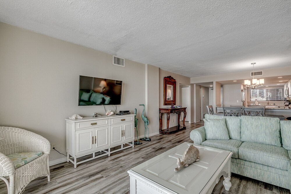 Luxury Oceanfront Two Bedroom Two Bath Condo at Carolina Dunes! (3rd Floor)