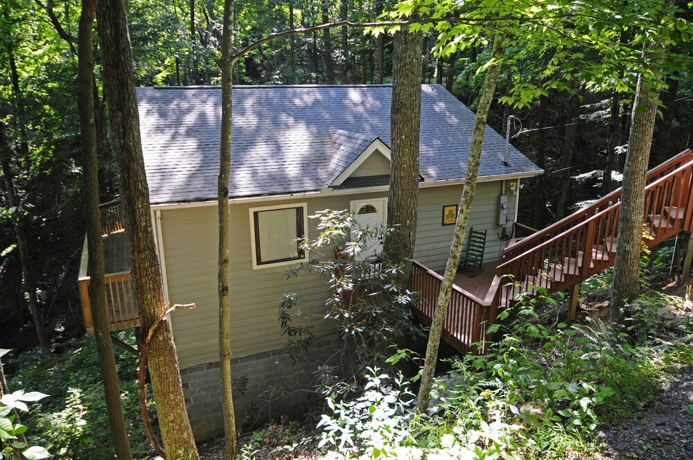 2 Bedroom 2 Bath Hot Tub Pool Table Pet Friendly In