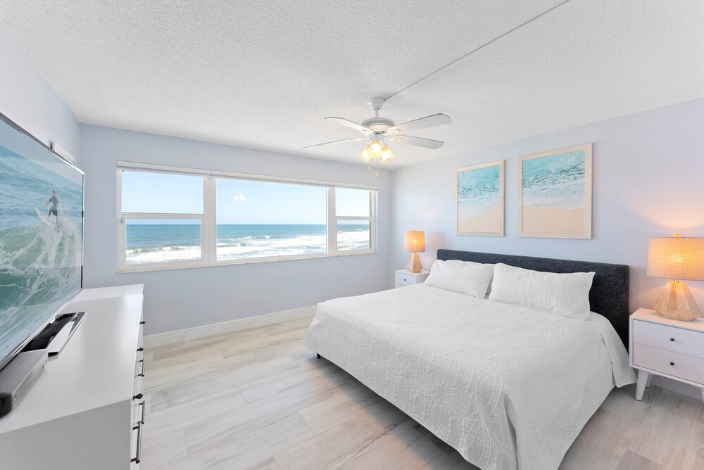 Seaside Luxury Penthouse W/ Heated Pool + Stunning Ocean Views 🌊 ... - Seaside Penthouse Suites With Beach Access