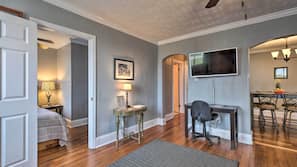 1 bedroom, iron/ironing board, free WiFi, bed sheets