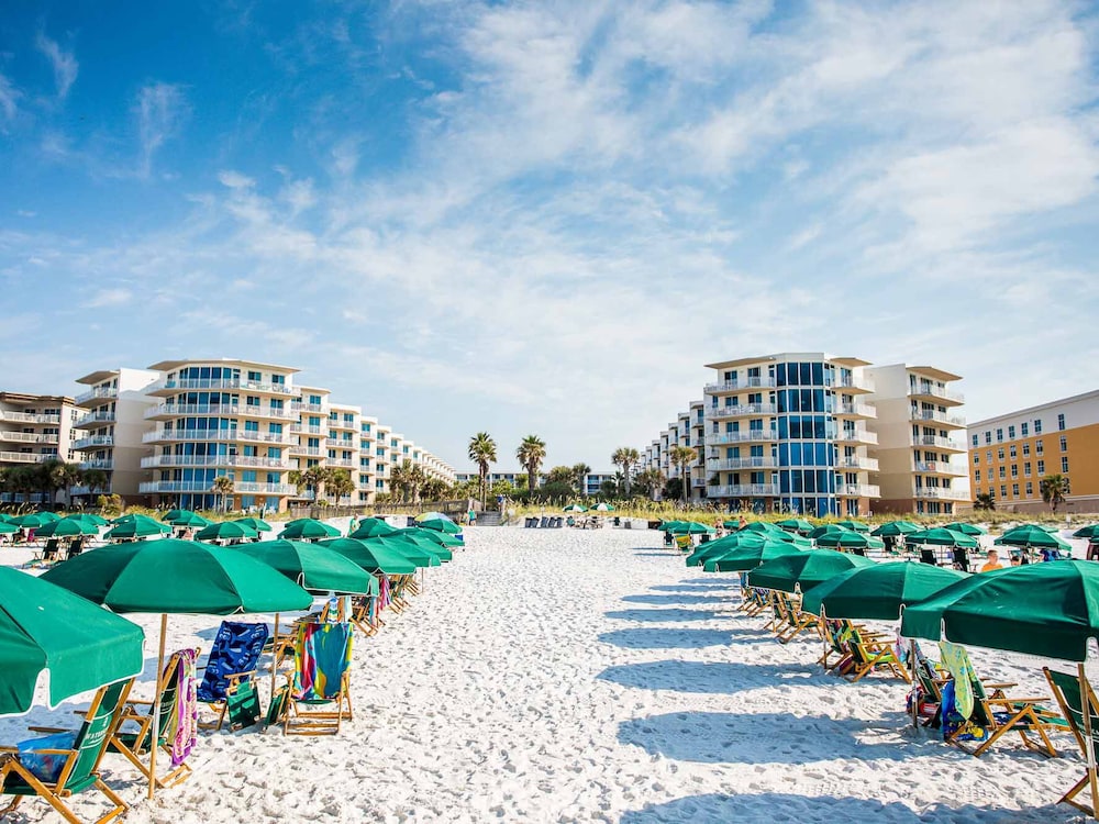 Private Balcony with Views, Lazy River and Lagoon Pool at Waterscape
