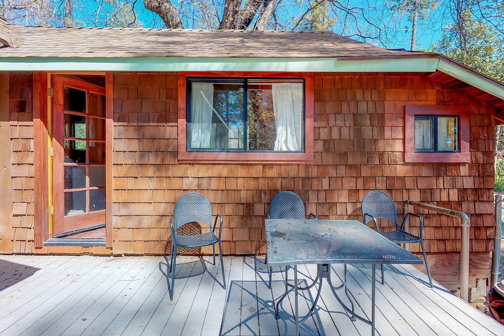 Rustic Dog-Friendly Cabin in the Woods with Private Hot Tub