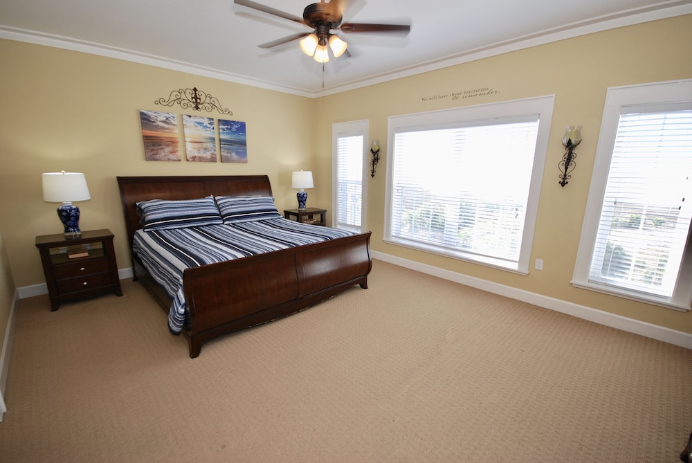 Gulf Breeze Condo 208 Private Ramp and Slip! WiFi! Overlooking the gulf! Steinhatchee Vrbo