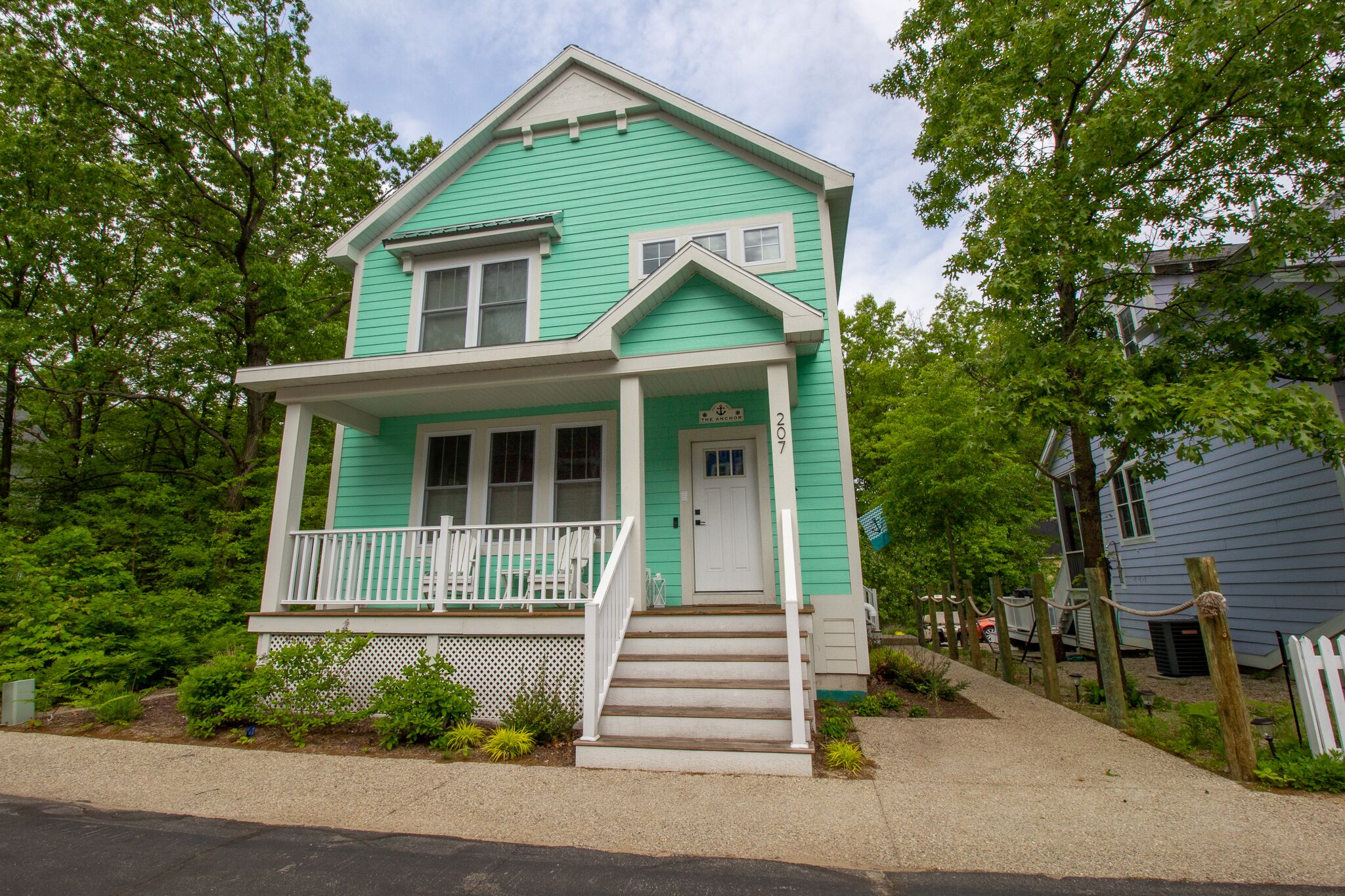 Custom Designed 5-star Beachwalk Resort Home- Kid Friendly w/ Free Golf Cart! in Michigan City, United States