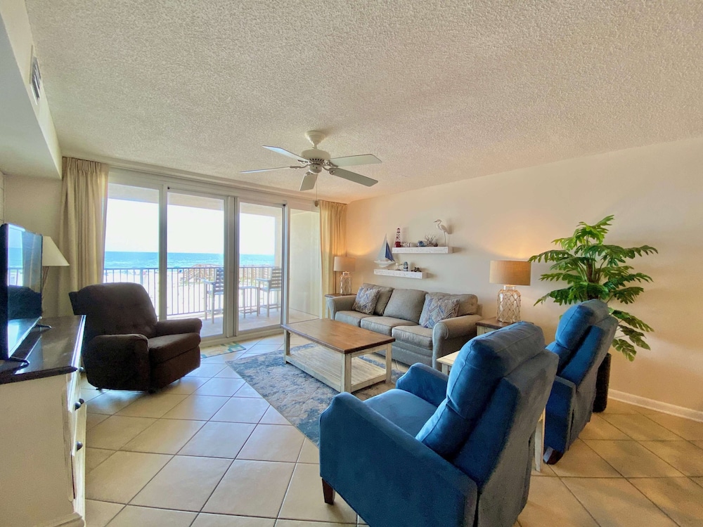 Wind Drift 102S by ALBVR Beautiful Upgraded Beachfront Condo near