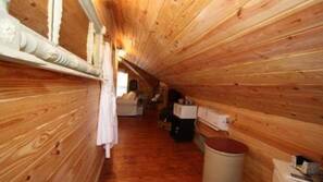 1 bedroom, Internet, linens
