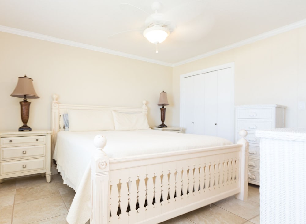 Pet Friendly!!! On the Gulf