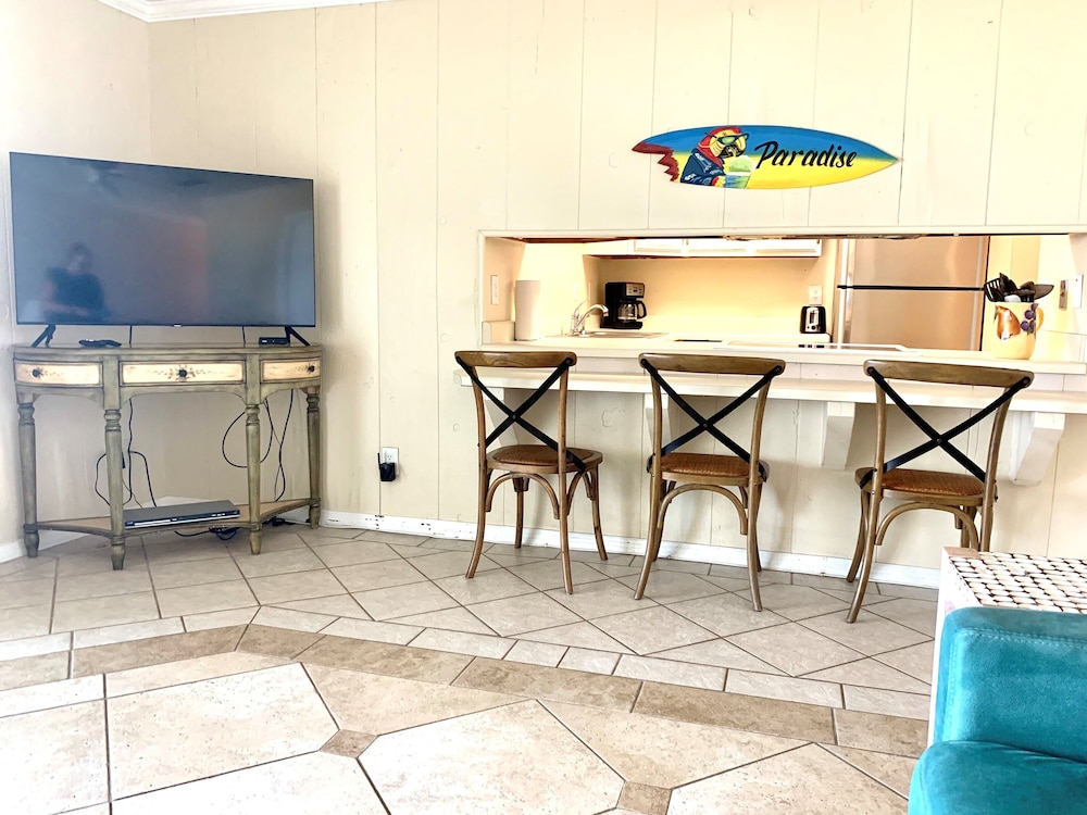 Pet Friendly!!! On the Gulf