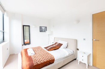 Z O Properties Kensington Reviews Photos Rates - 