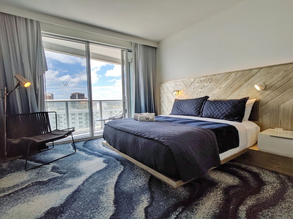 Modern Luxury Beach Hotel Large 2 Bedroom With Views 4