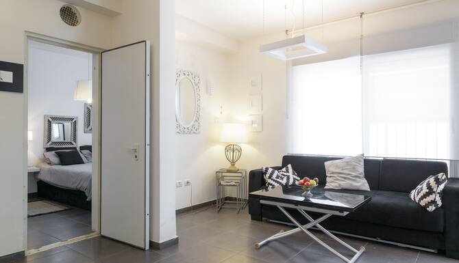 1 Bedroom Apartment In Tel Aviv Tel Aviv Promenade Expedia Vacation Rentals