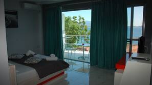 Minibar, wifi gratis, ropa de cama