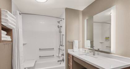 Staybridge Suites Florence - Civic Center, an IHG Hotel