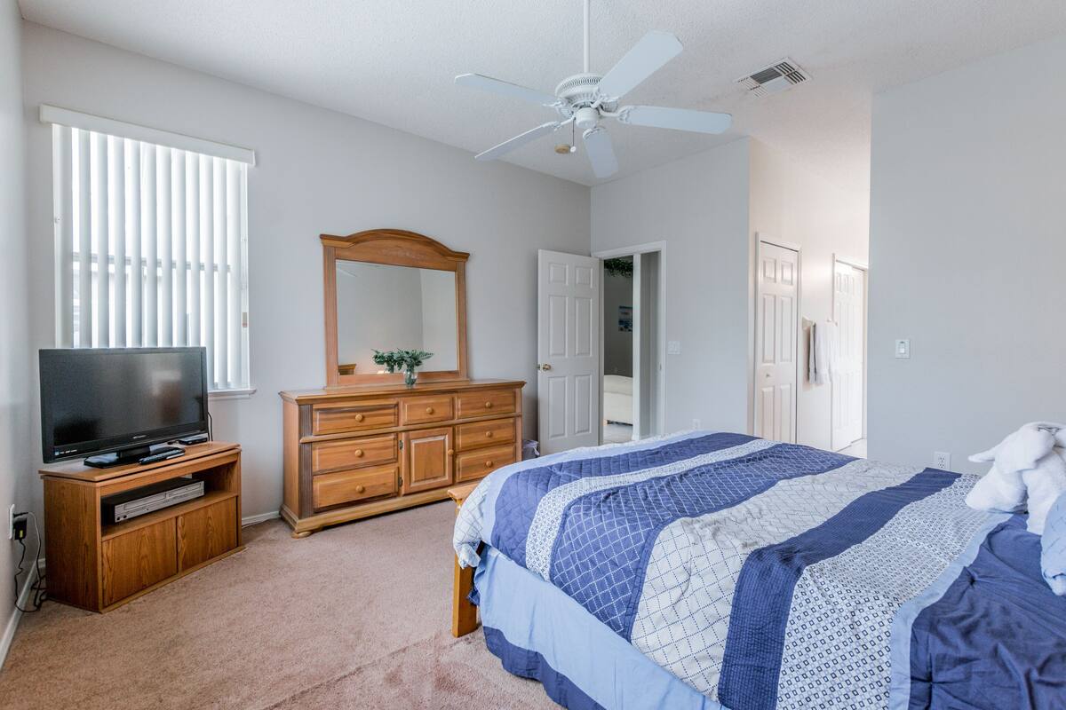 Lovely Pool Home, Pet Friendly. Orlando