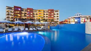 3 outdoor pools